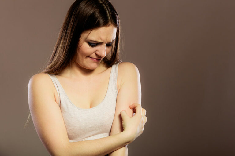 8 conditions that cause blisters and warning signs to identify them